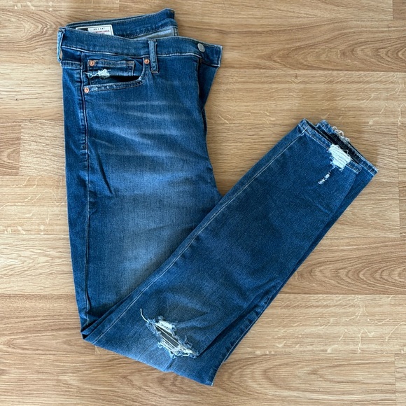 Gap True Skinny High Rise Distressed Jean-14 Tall - Picture 1 of 3
